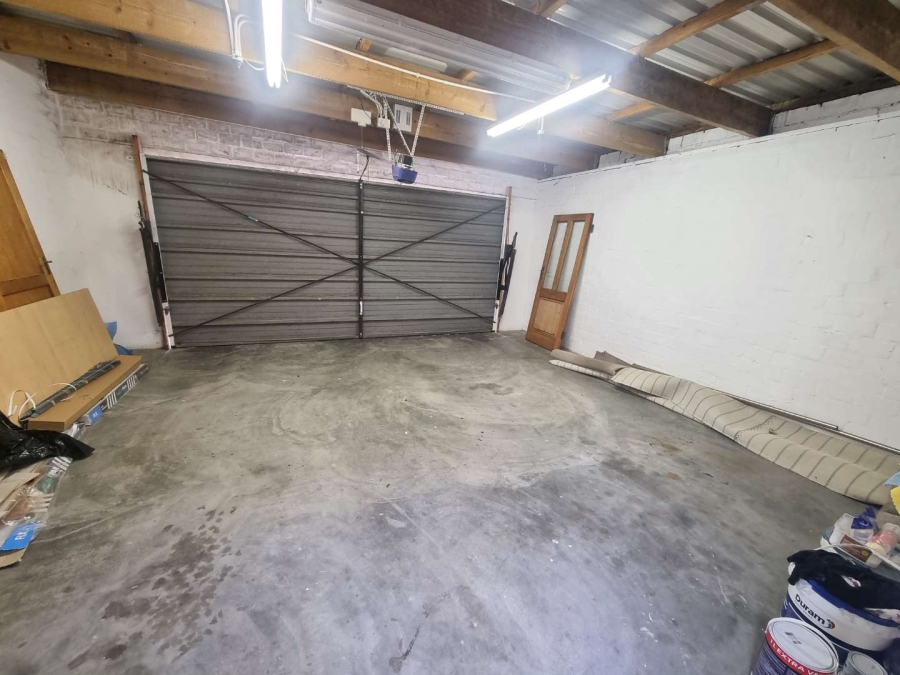 To Let 2 Bedroom Property for Rent in Royal Ascot Western Cape